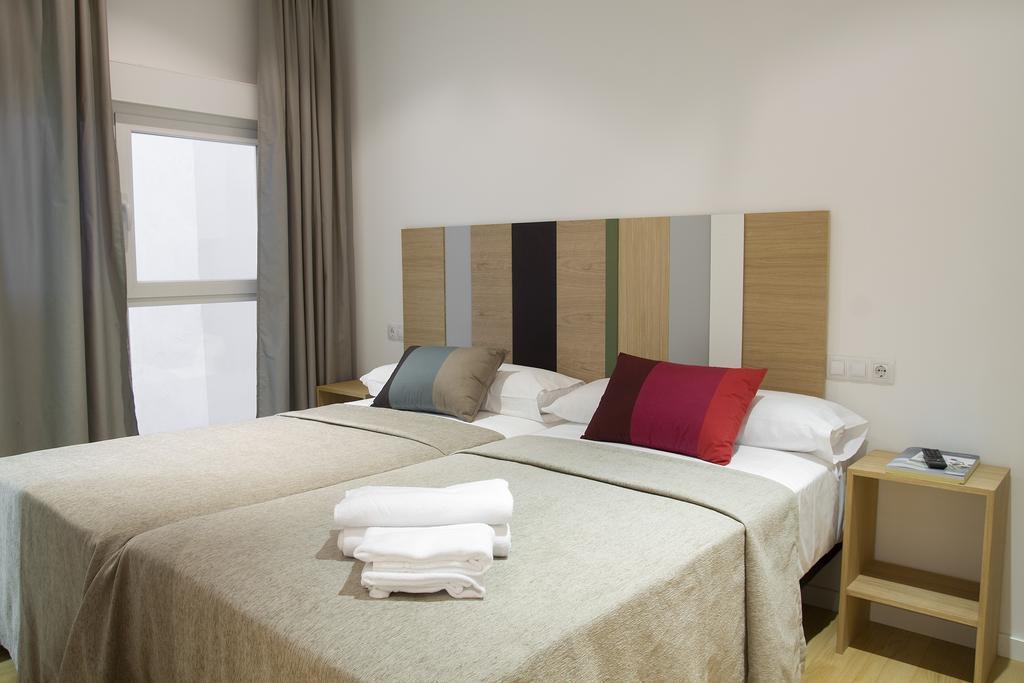 Apartamentos Pamplona 2* Pamplona